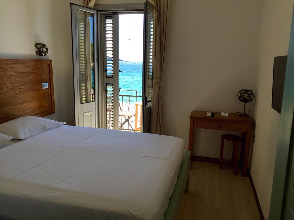 Guesthouse 1932 Himara Kültér fotó