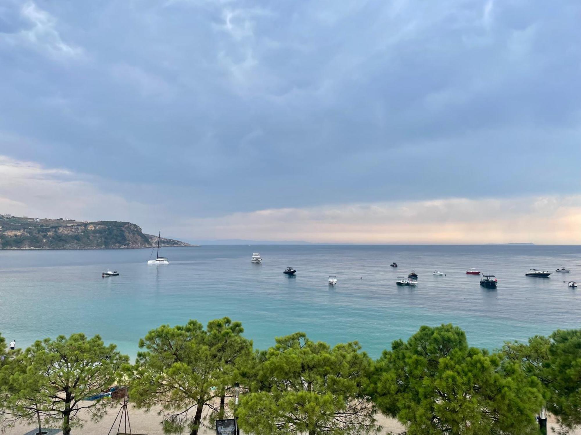 Guesthouse 1932 Himara Kültér fotó