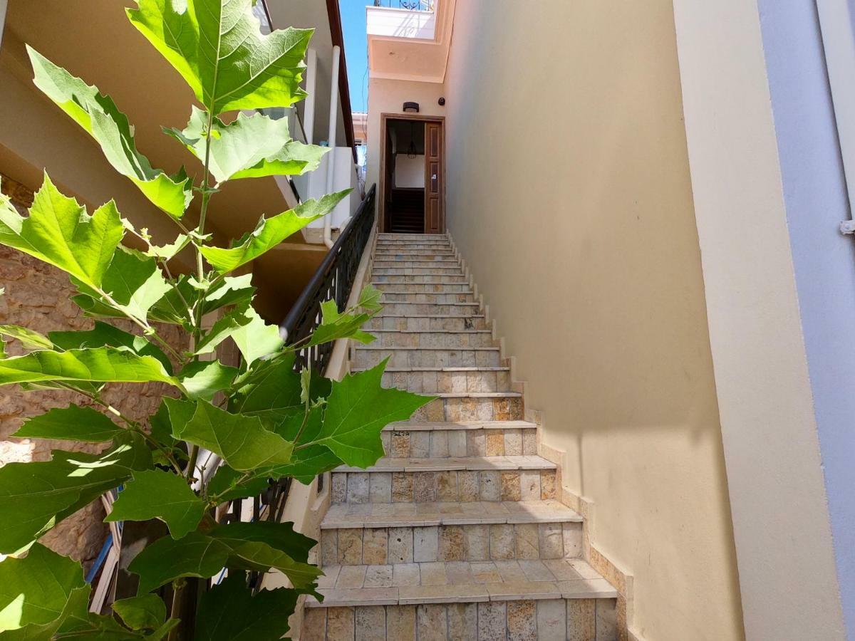 Guesthouse 1932 Himara Kültér fotó